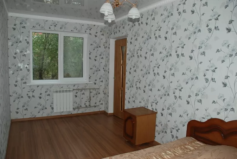 сдам 2-х комнатную квартиру в центре Атырау на длительный срок 8