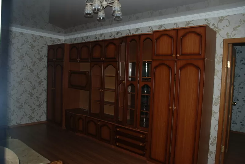 сдам 2-х комнатную квартиру в центре Атырау на длительный срок 7