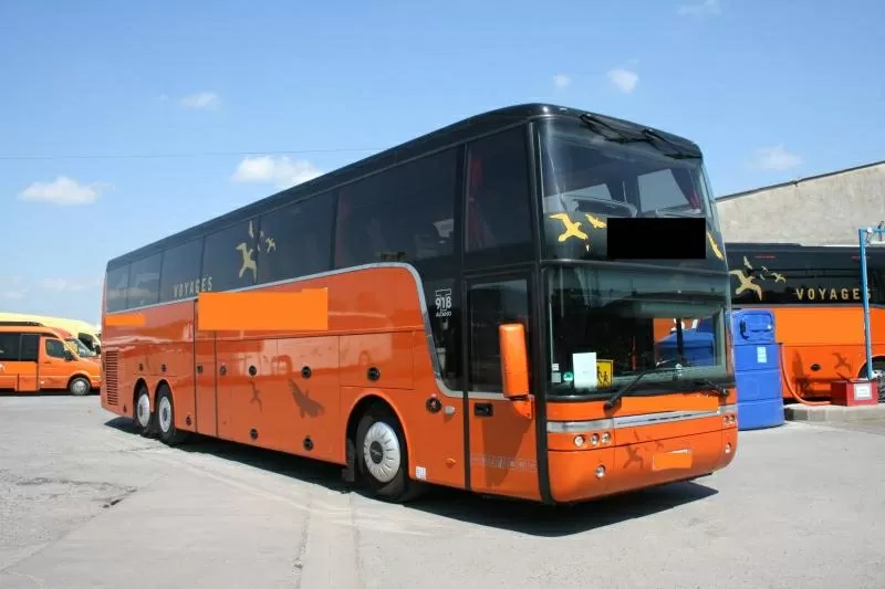  Казахстанская компания арендует автобусы для работы на проектах Тенги